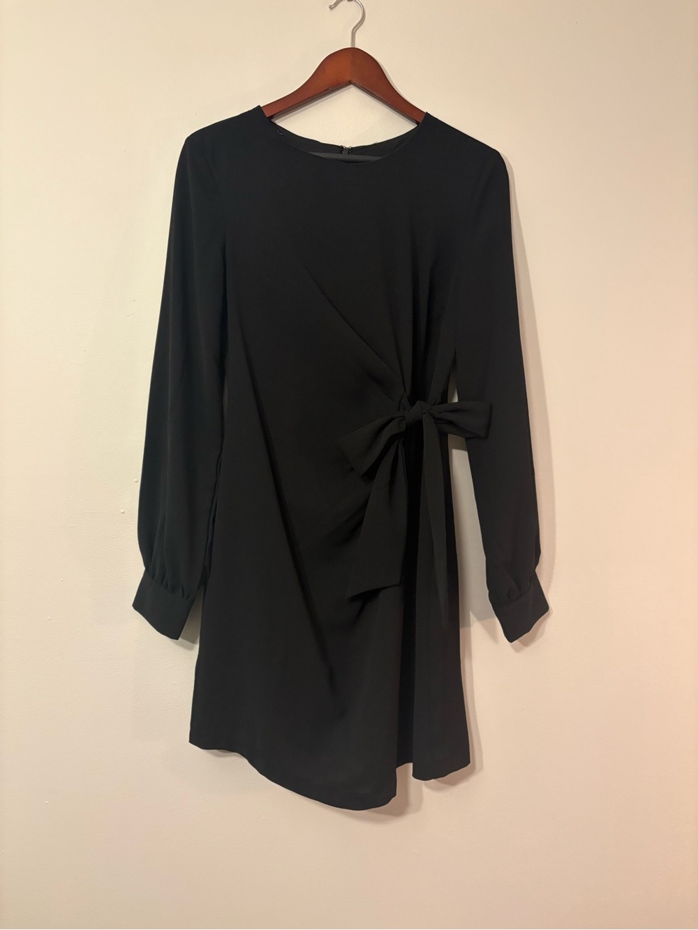DO+BE Black Long Sleeve Side Bow Dress — Size Medium 🖤